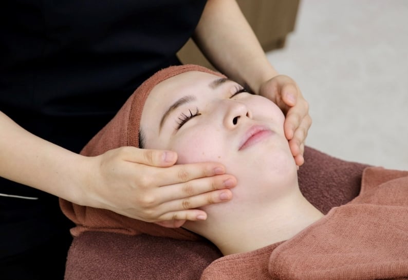 リンパマッサージ